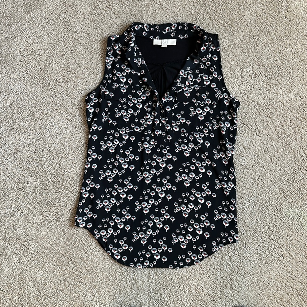 LOFT sleeveless blouse Size Small
